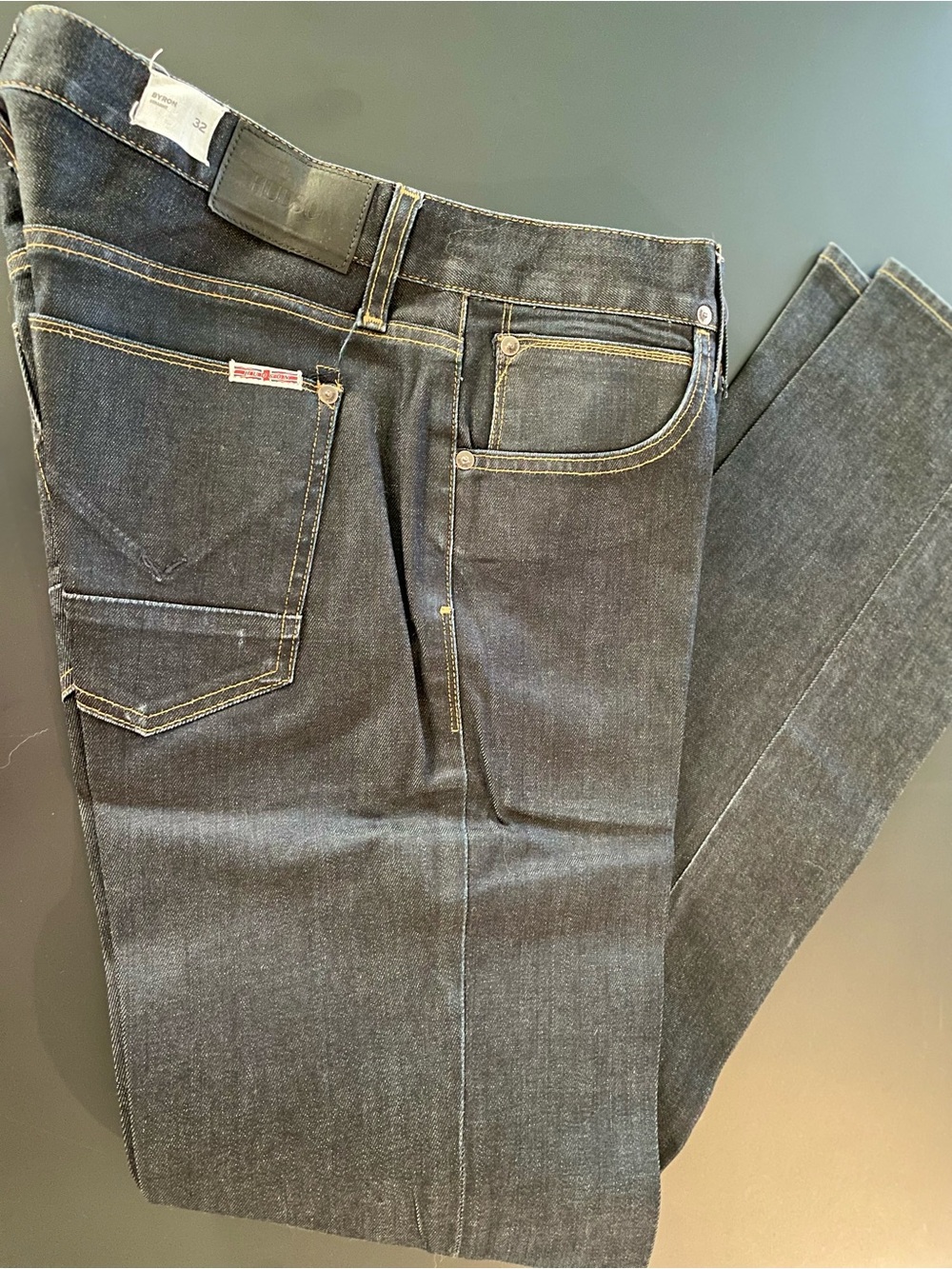 Hudson Byron dark denim Jeans Slim Straight sz 32/33 color edg